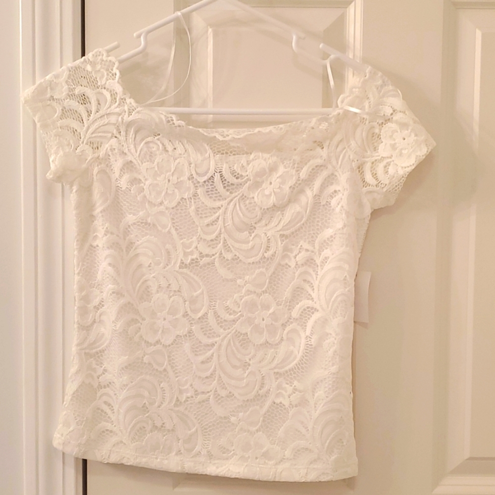 brand new with tags white lace off the shoulder lined shirt